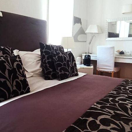 Relais Piazza Dei Martiri Bed & Breakfast Napoli Bagian luar foto
