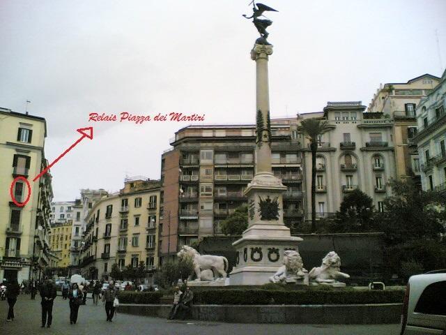 Relais Piazza Dei Martiri Bed & Breakfast Napoli Bagian luar foto