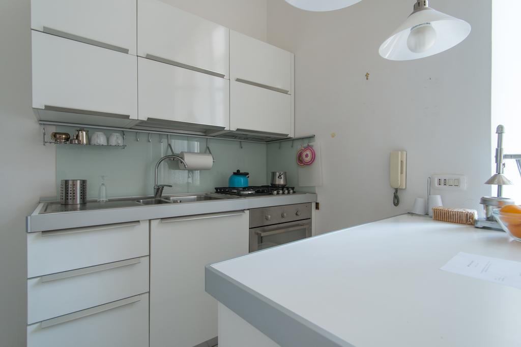 Relais Piazza Dei Martiri Bed & Breakfast Napoli Bagian luar foto